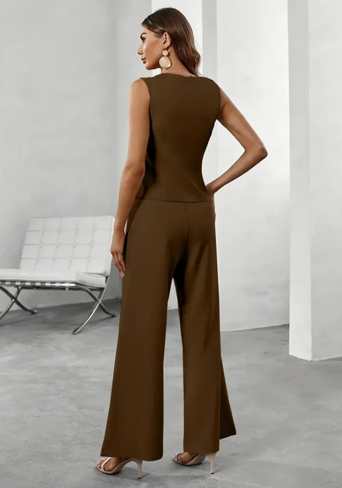 Claudette | Women's Sleeveless Two-Piece Suit