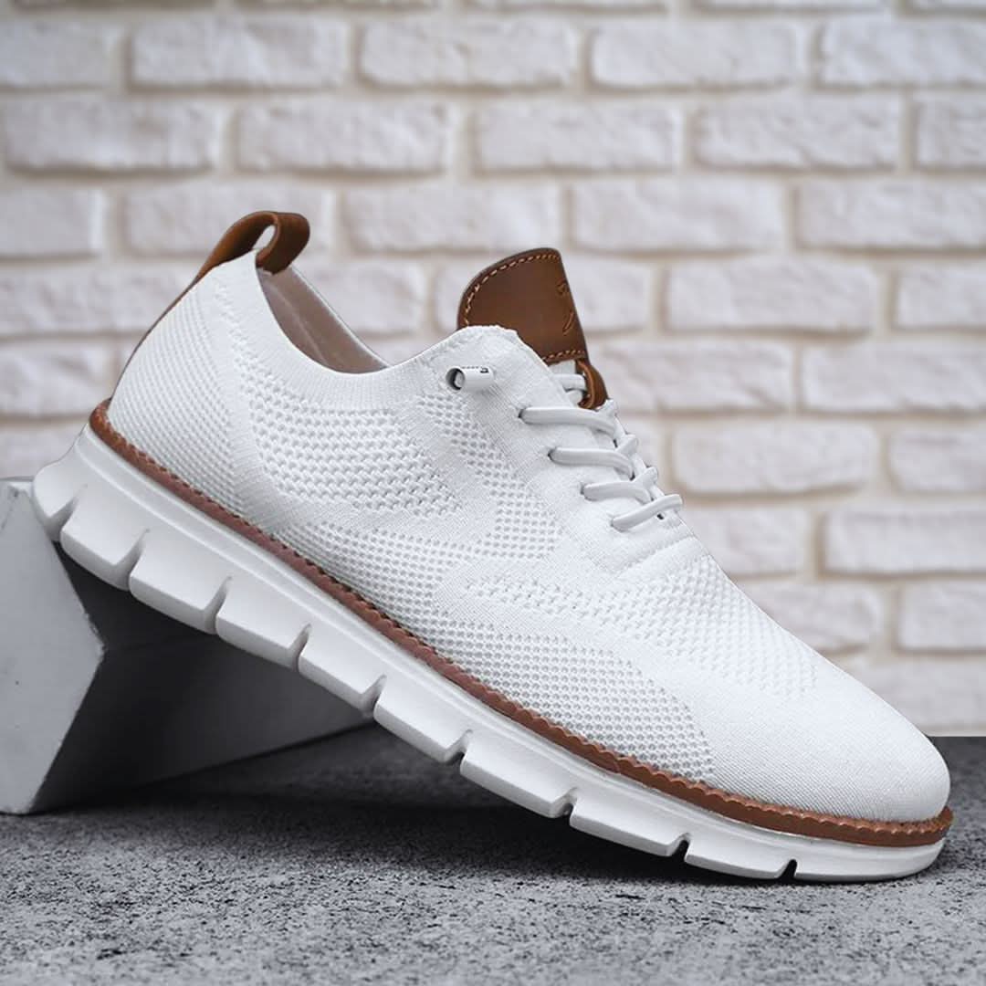Men's Wide Fit Walking Trainers