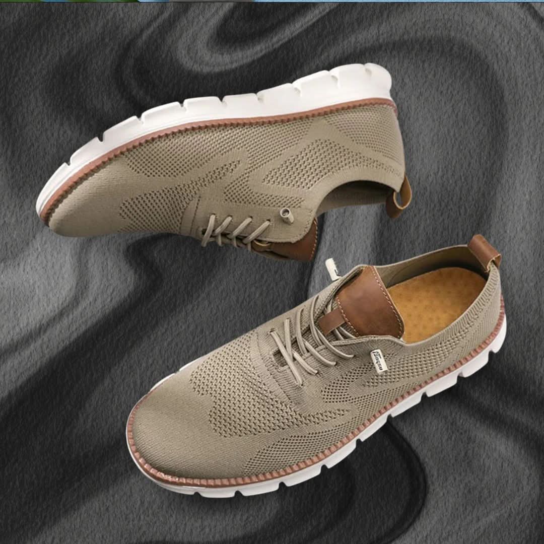 Men's Wide Fit Walking Trainers