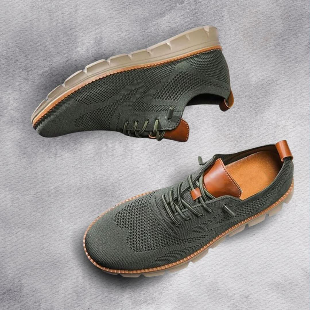 Men's Wide Fit Walking Trainers