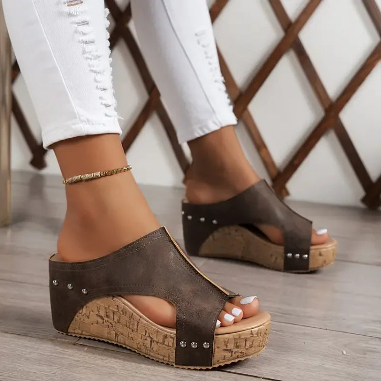 Women's Cushioned Sandals