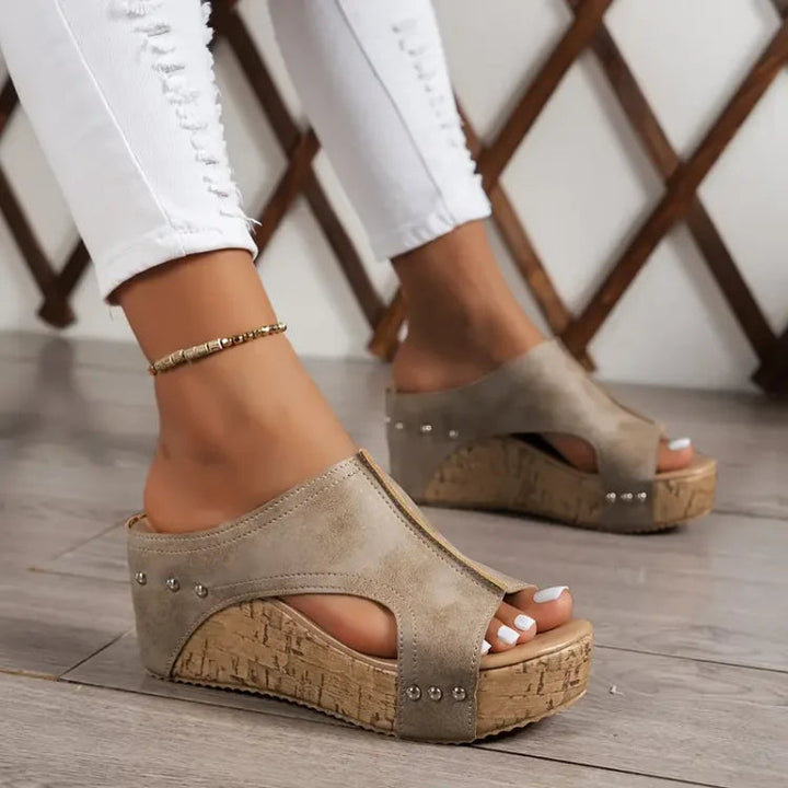 Women's Cushioned Sandals