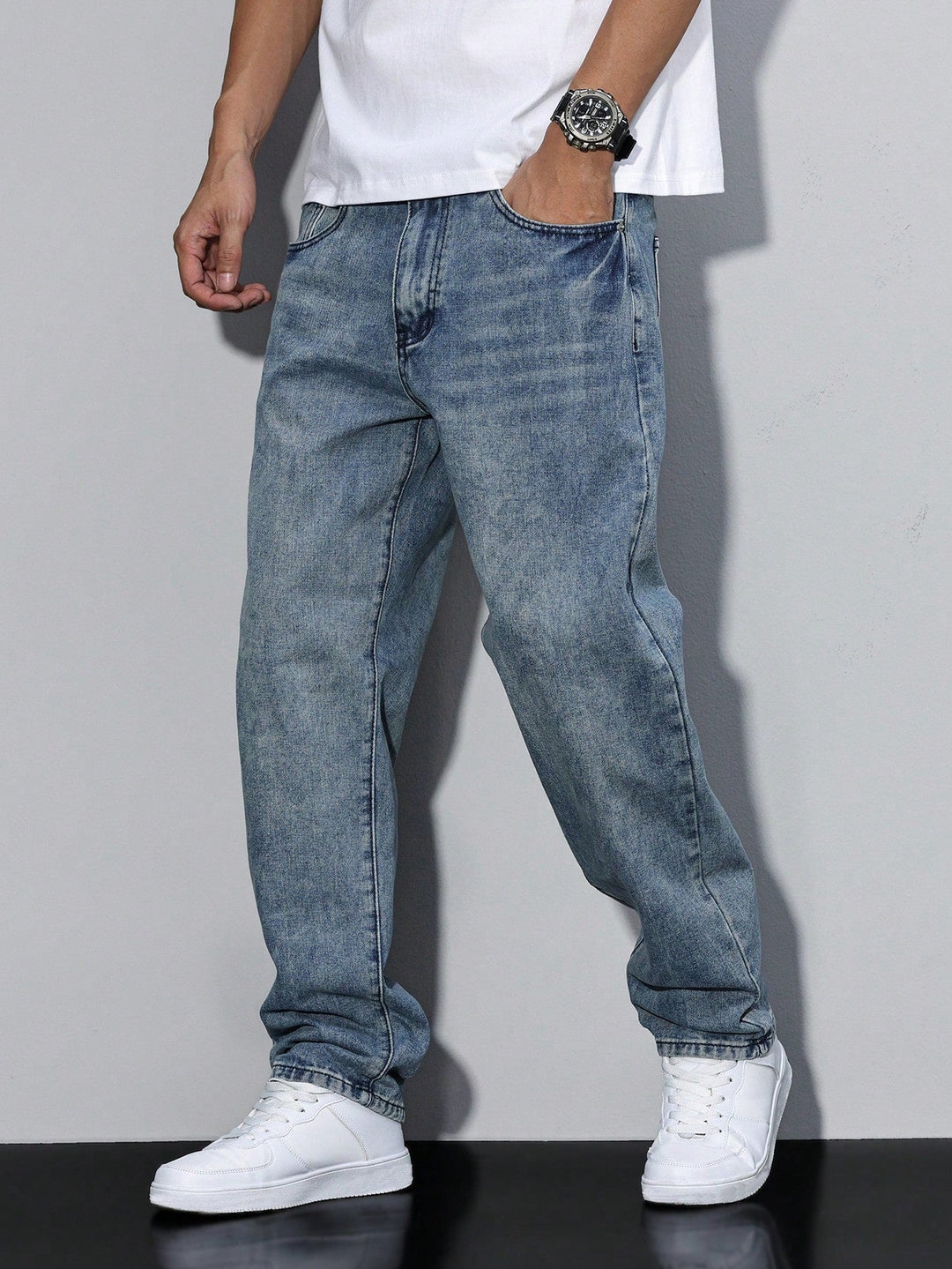 Men's Straight Leg Jeans