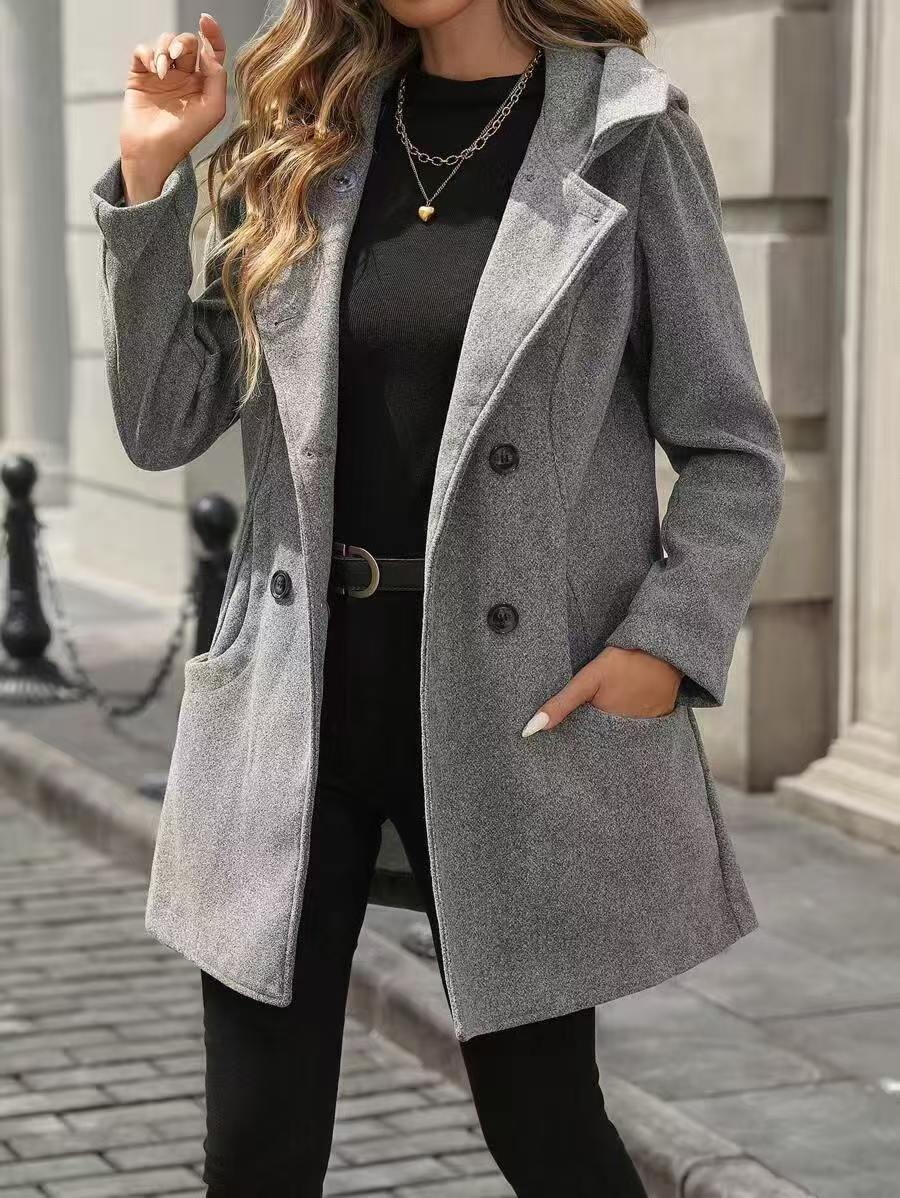 Manteau en laine pour femme avec gros boutons et poches