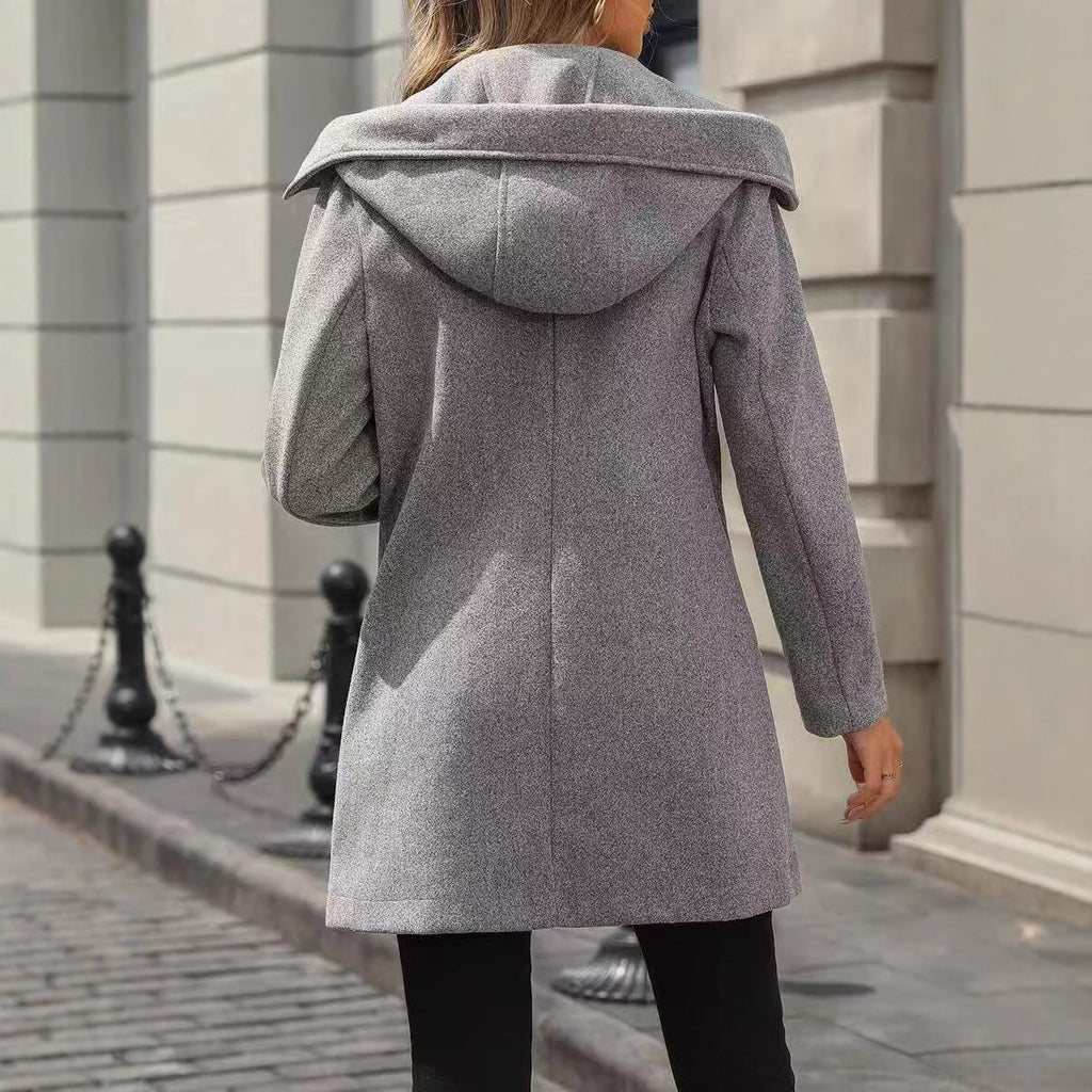 Damen-Wollmantel mit großen Knöpfen und Taschen