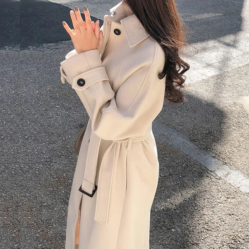 Trench-coat long ceinturé pour femme
