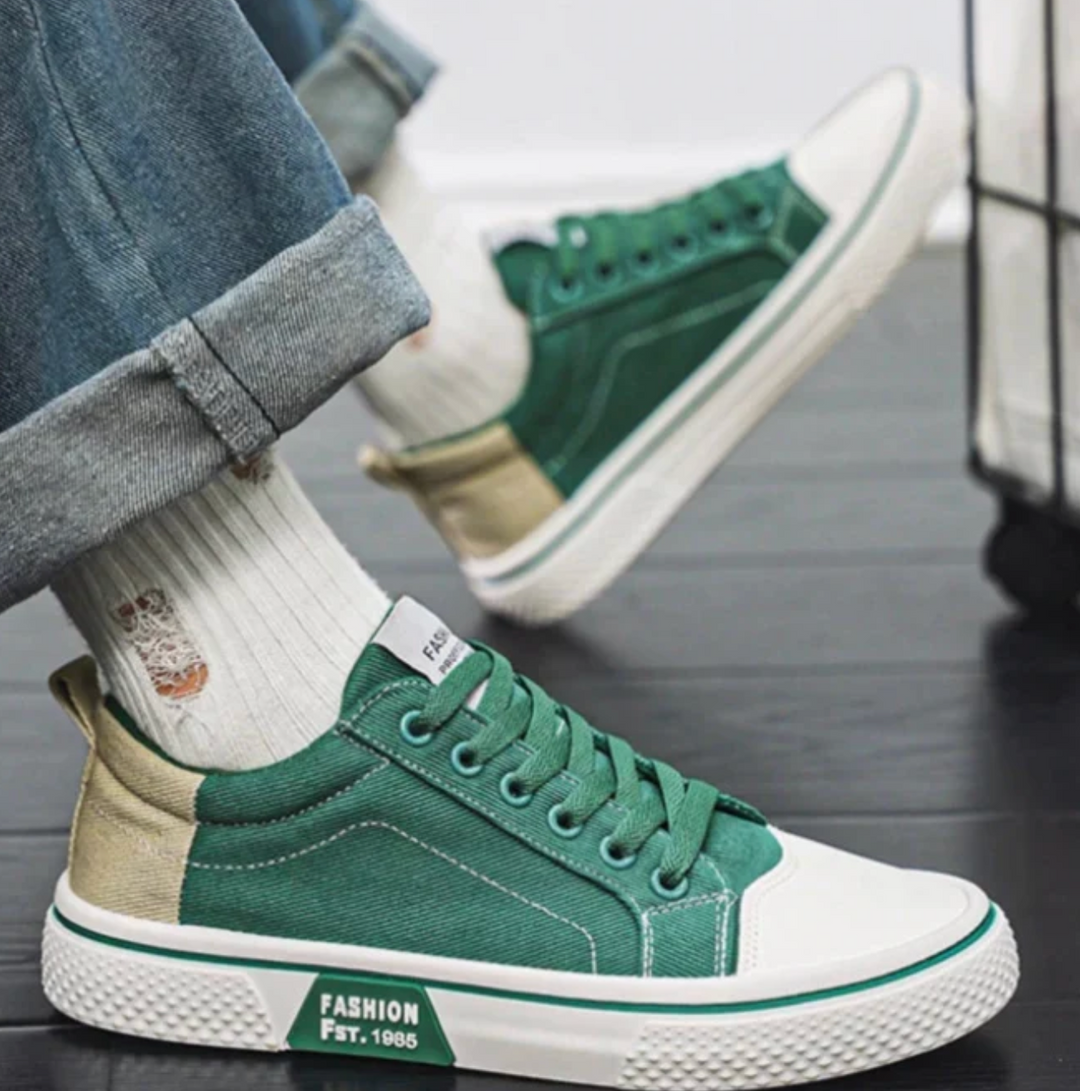 Men's Lace-Up Canvas Plimsolls