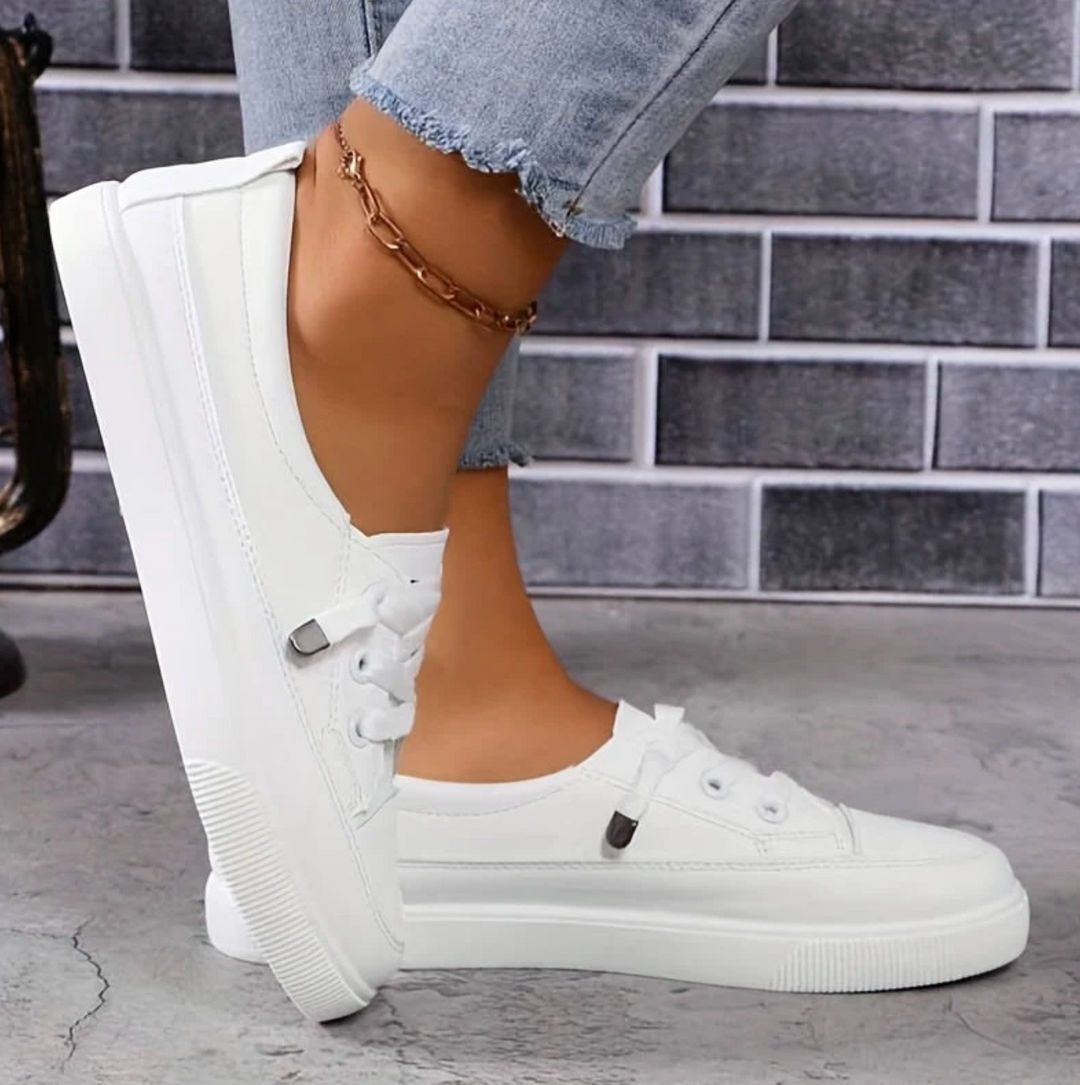 Women's Lace-Up Walking Trainers