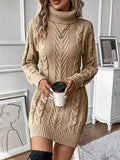 Robe-pull courte en maille torsadée pour femme
