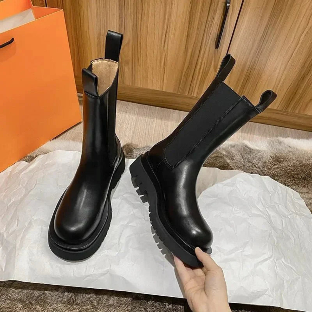 Botines Chelsea de mujer con suela dentada