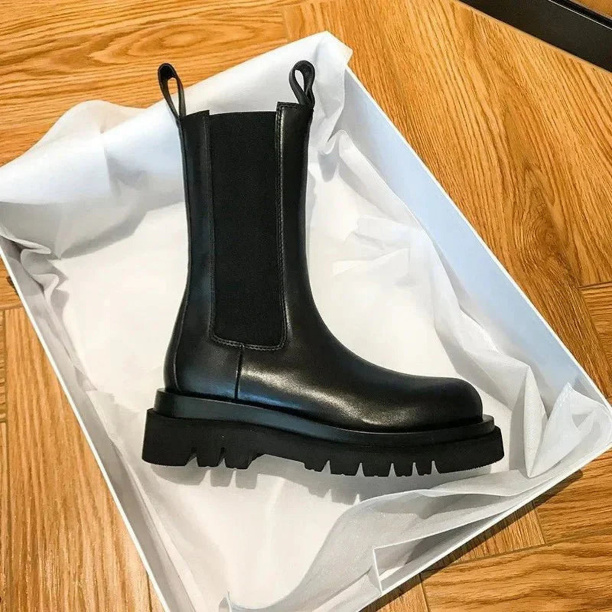 Botines Chelsea de mujer con suela dentada