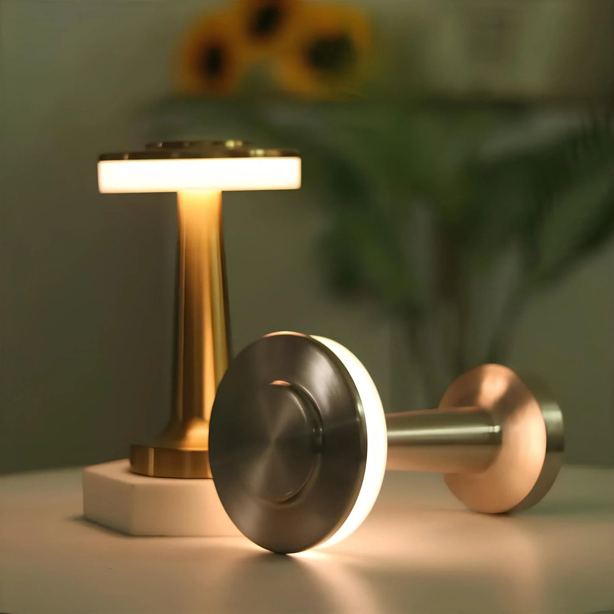 Cordless Table Lamp with Rechargeable Battery LED Light and Portable Metallic Design - Image 9