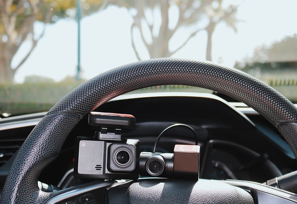 Dash Camera with Front and Rear Lcd Screen and Smartphone App Control for Car - Image 3