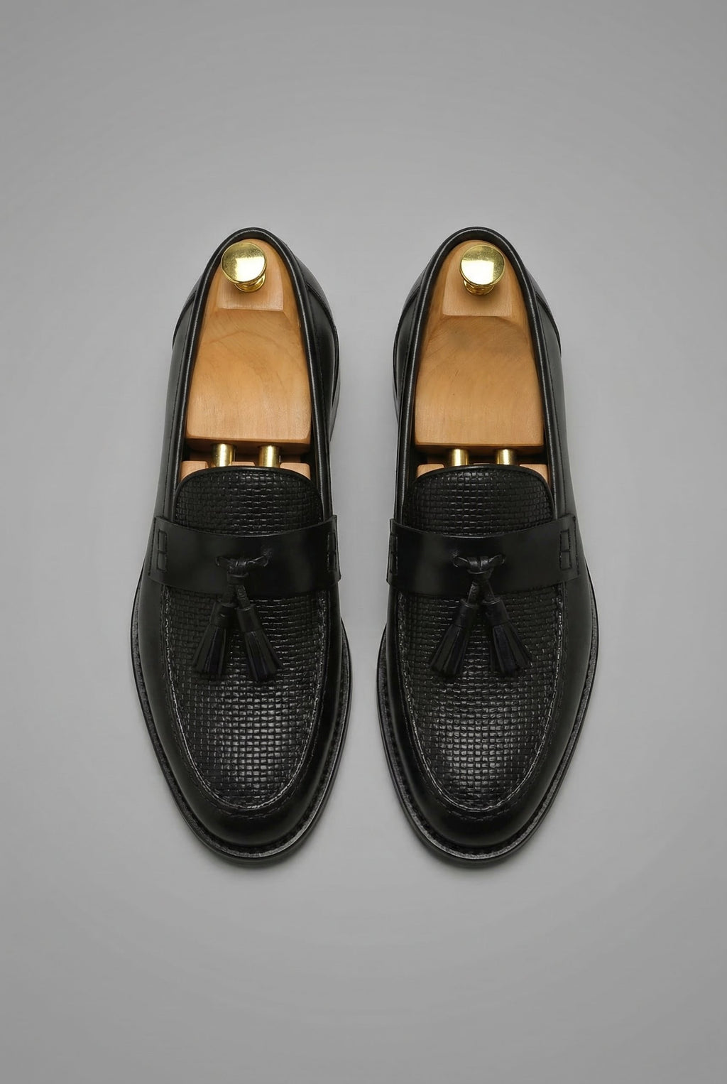 Mocasines tejidos con borlas para hombre