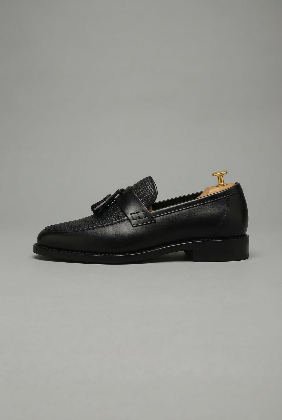 Mocasines tejidos con borlas para hombre
