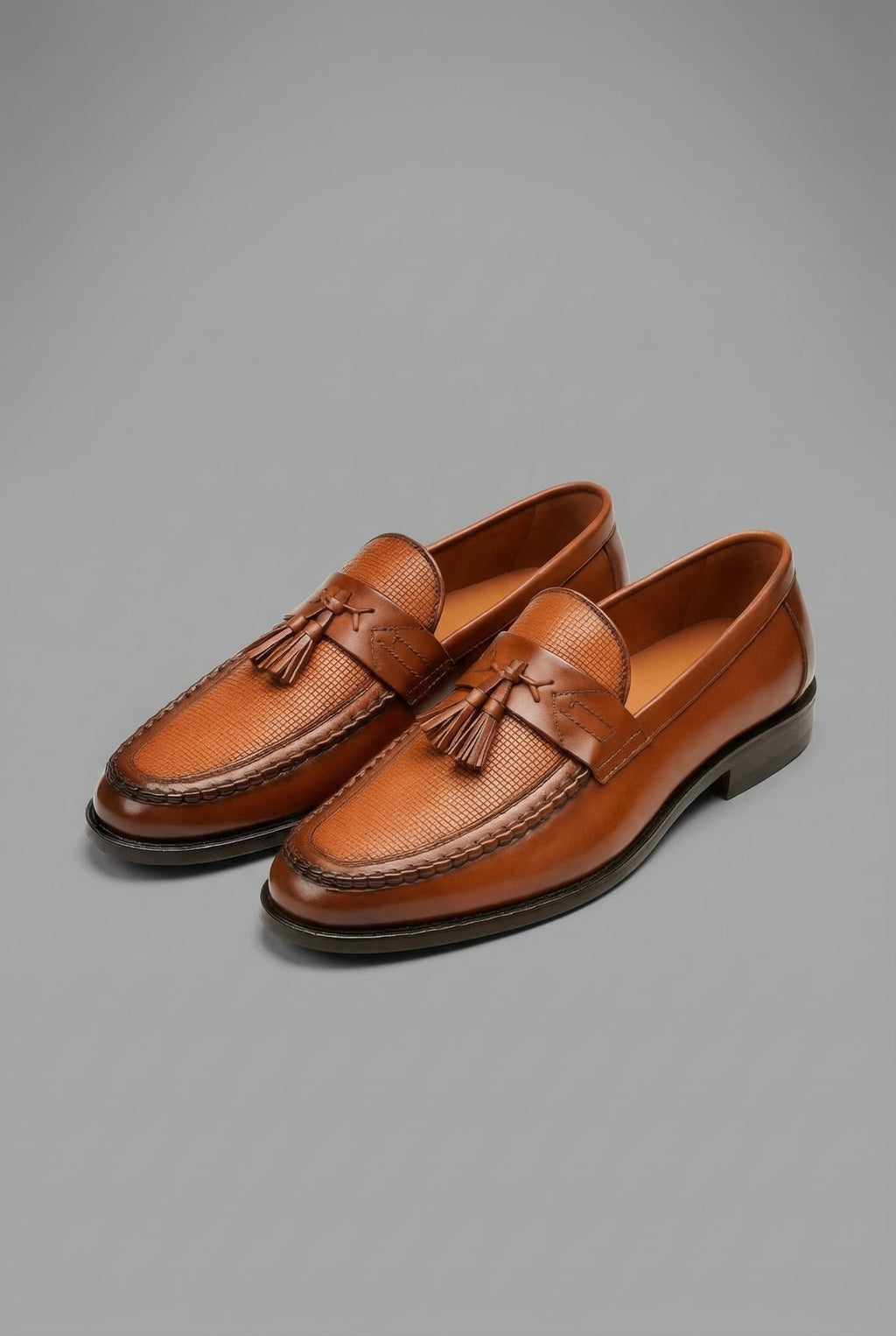 Mocasines tejidos con borlas para hombre