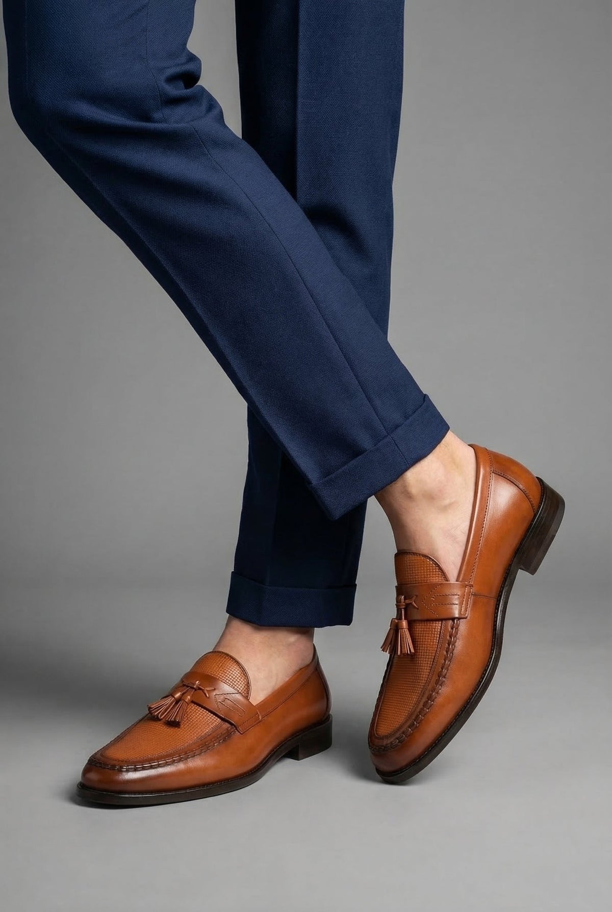 Mocasines tejidos con borlas para hombre