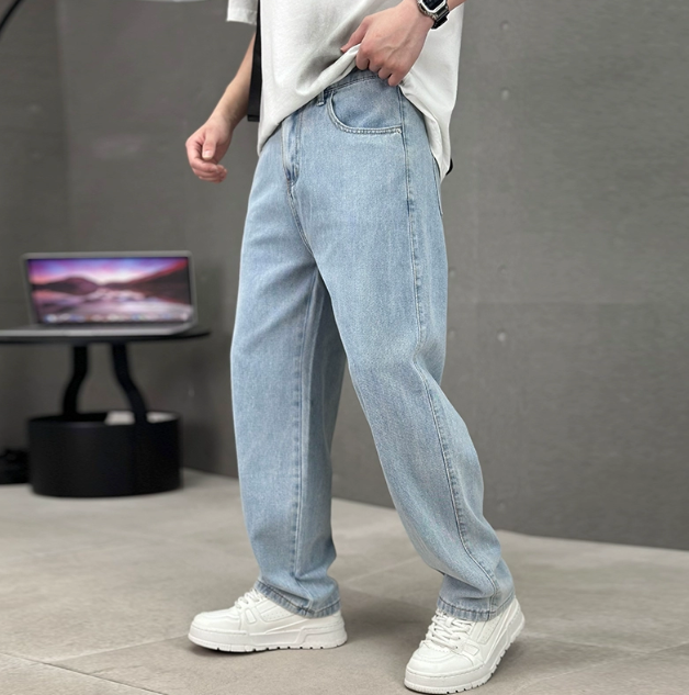 Men's Loose Fit Straight Jeans