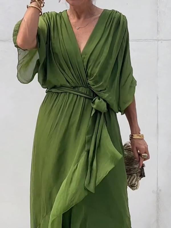 Thyra | Elegant Women's Dress with a V-Neck