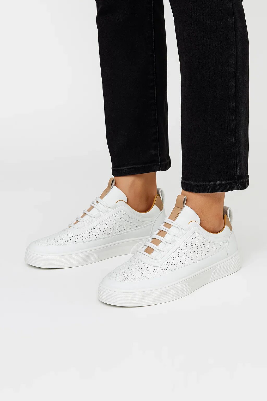 Men's Perforated Lace-Up Trainers