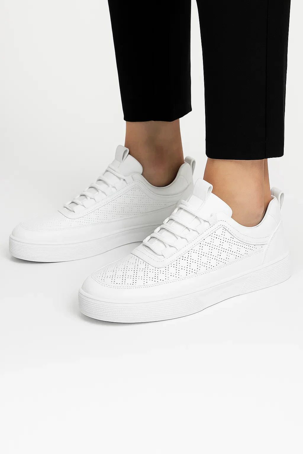 Men's Perforated Lace-Up Trainers