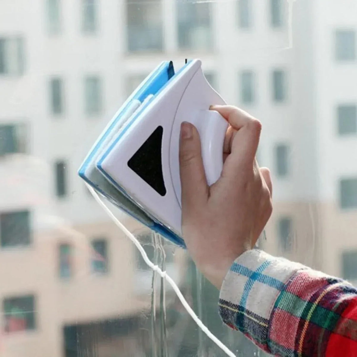 Magnetic Window Cleaner with Double-Sided Squeegee and Safety Rope - Image 5