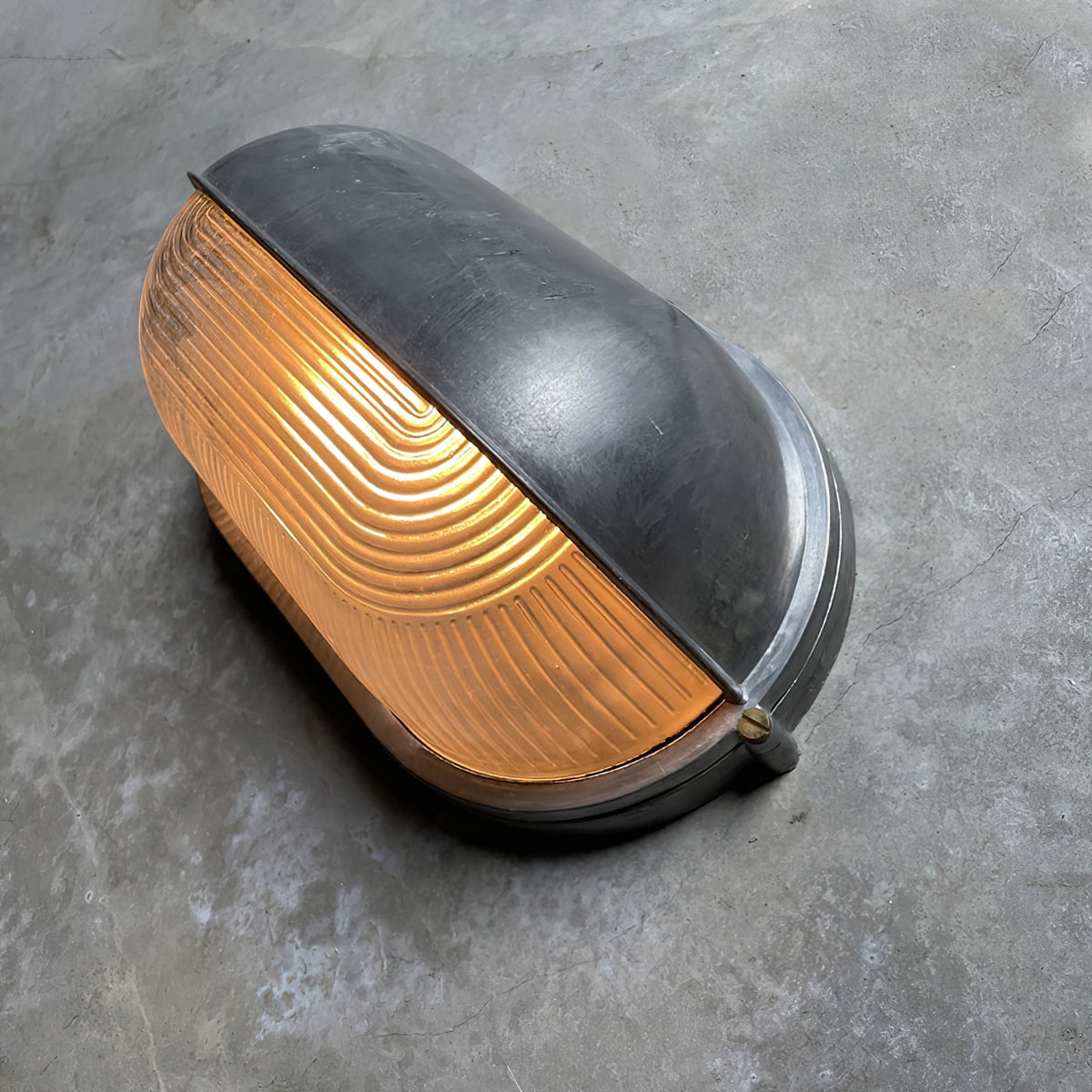 Outdoor Industrial Wall Light with Oval Bulkhead Design and Ribbed Glass Diffuser - Image 3