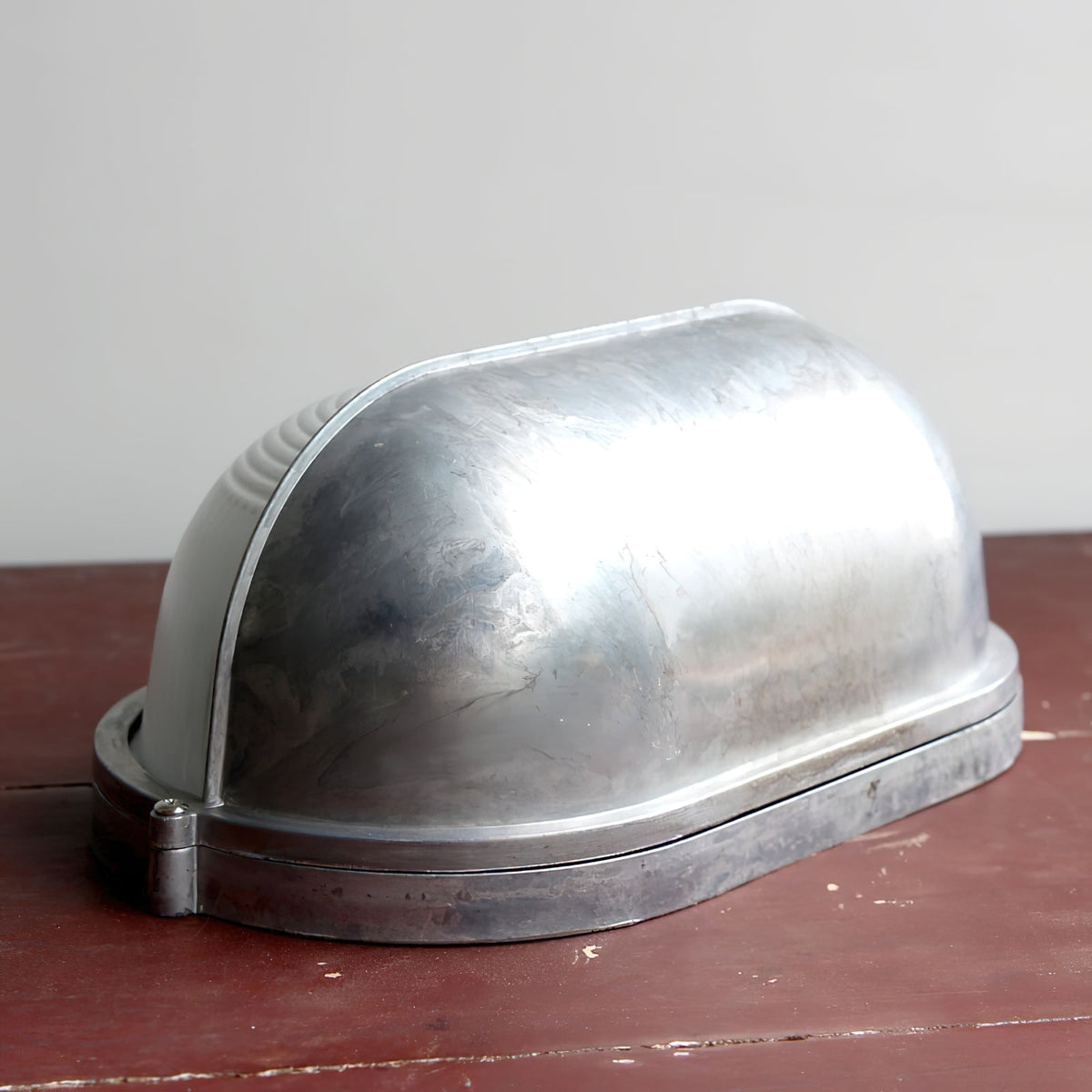 Outdoor Industrial Wall Light with Oval Bulkhead Design and Ribbed Glass Diffuser - Image 48
