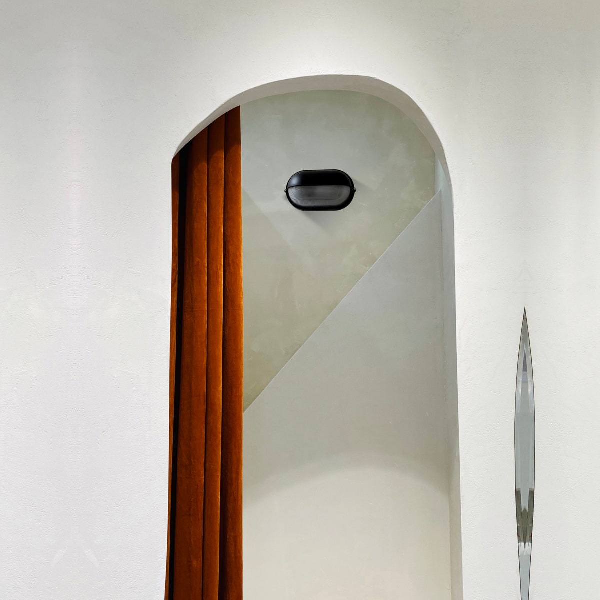 Outdoor Industrial Wall Light with Oval Bulkhead Design and Ribbed Glass Diffuser - Image 5