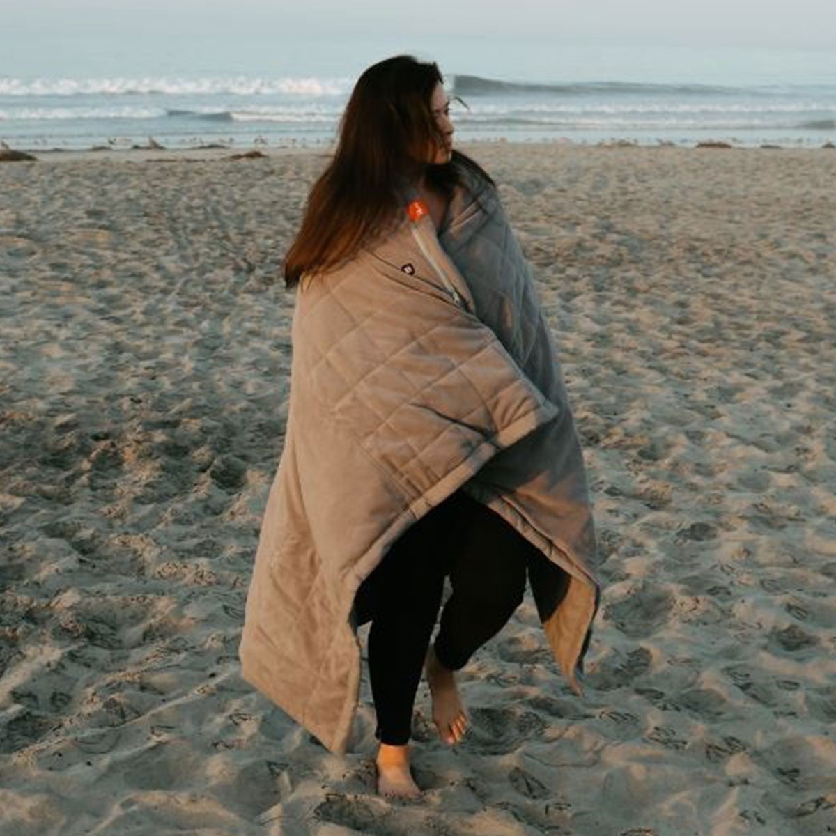Portable Heated Blanket with USB Power Bank Three Heat Zones and Quilted Fleece - Image 8