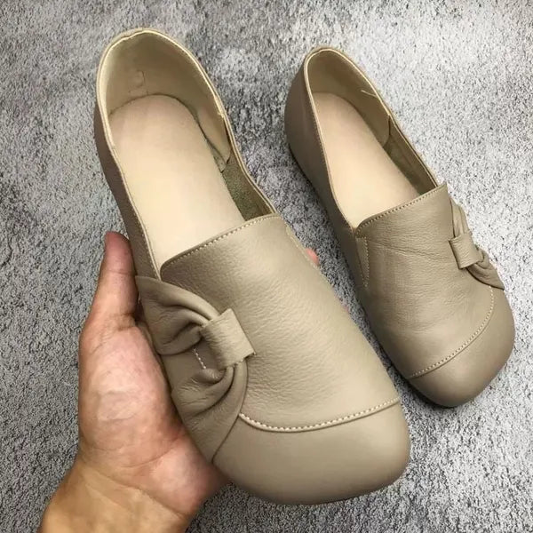 Women's Casual Shoes with a Closed Shape