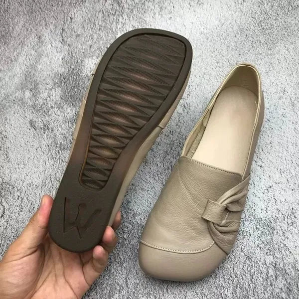 Women's Casual Shoes with a Closed Shape
