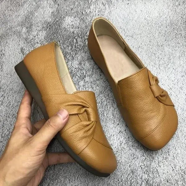 Women's Casual Shoes with a Closed Shape