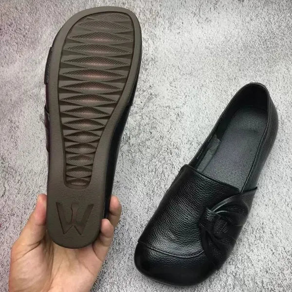 Women's Casual Shoes with a Closed Shape
