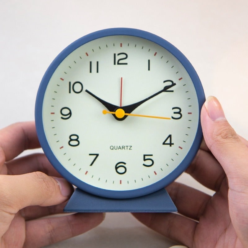 Retro Analog Alarm Clock with Non-Ticking Quartz Movement and Backlight - Image 11