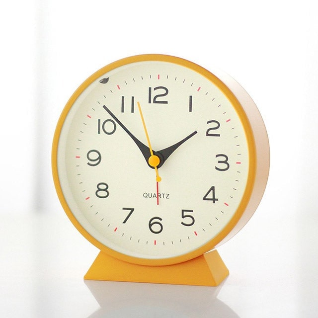 Retro Analog Alarm Clock with Non-Ticking Quartz Movement and Backlight - Image 19