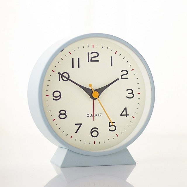 Retro Analog Alarm Clock with Non-Ticking Quartz Movement and Backlight - Image 22