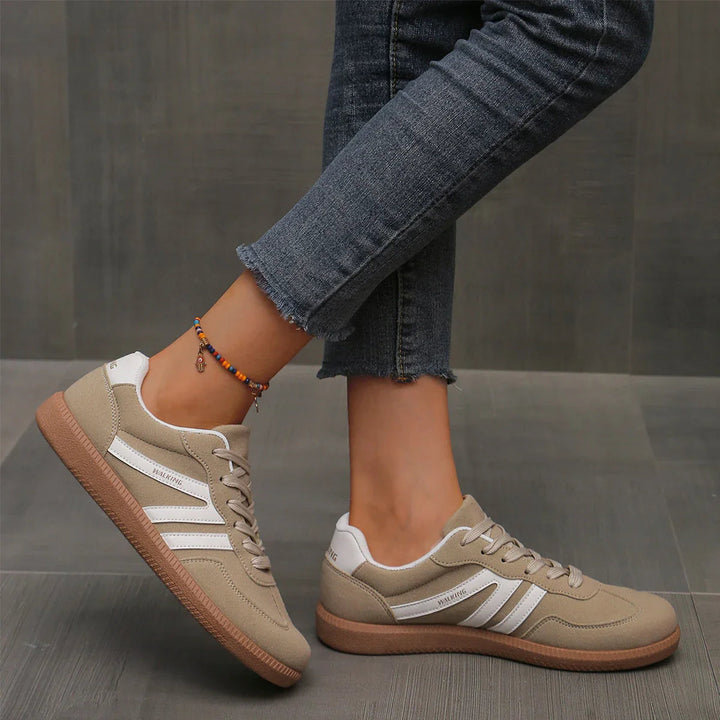 Magda | Women's Low Lace-Up Sneakers