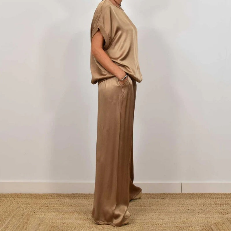Elegant Two-Piece Women's Set
