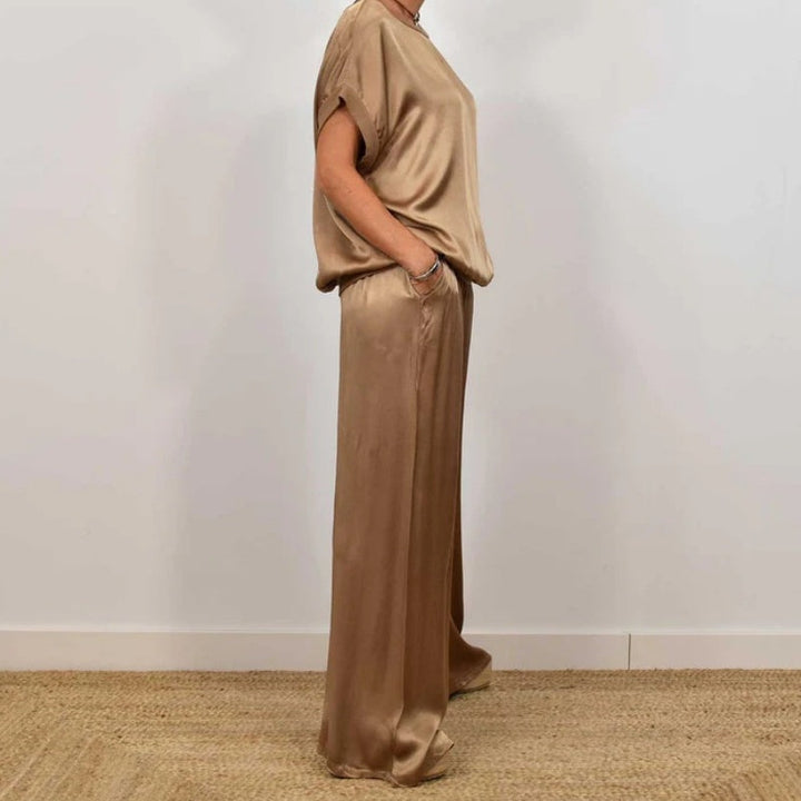 Elegant Two-Piece Women's Set
