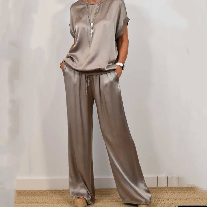 Elegant Two-Piece Women's Set
