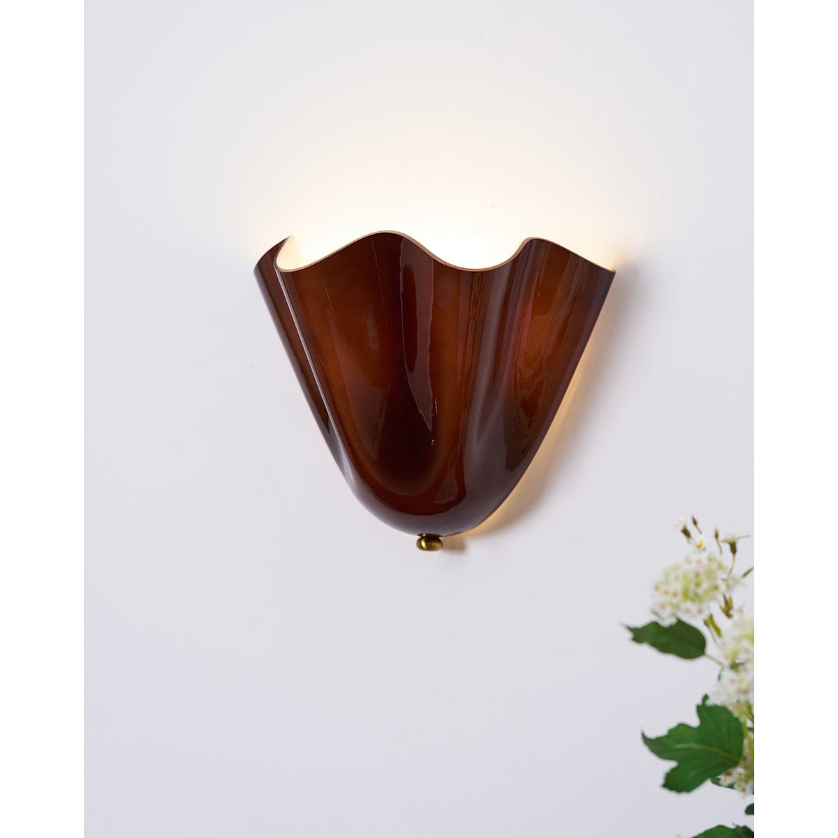 Wall Sconce Lighting with Wavy Handkerchief Glass Shade and Brass Finial - Image 38