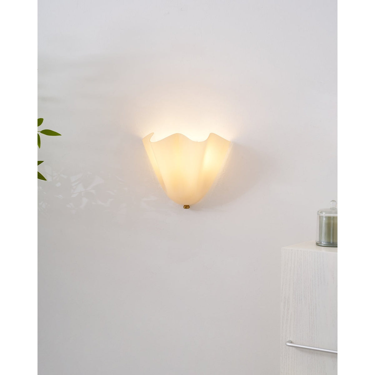 Wall Sconce Lighting with Wavy Handkerchief Glass Shade and Brass Finial - Image 50