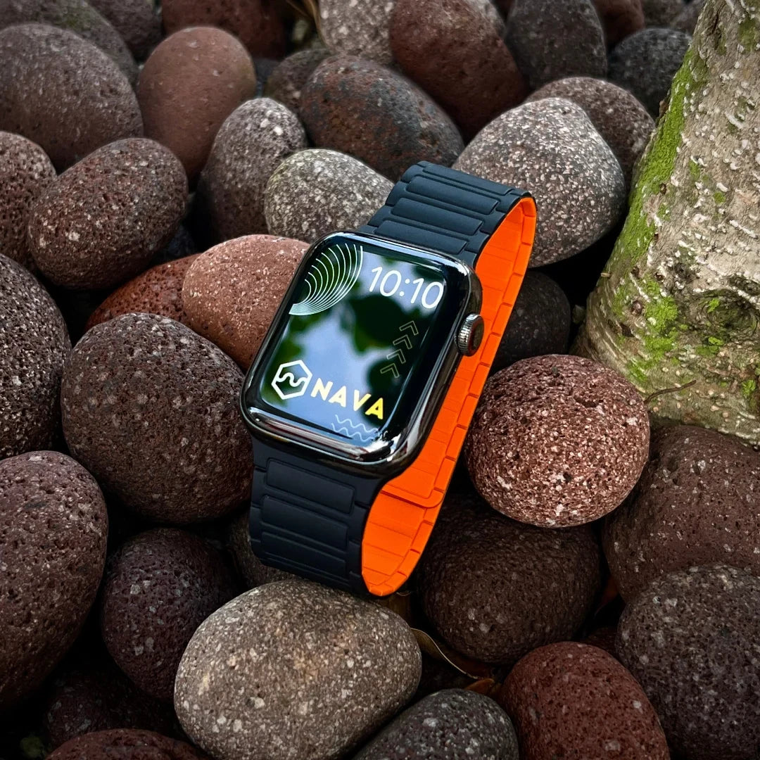 Watch Band with Magnetic Closure and Ribbed Silicone Design - Image 3