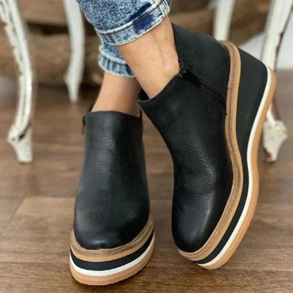 Stivaletti con zeppa e plateau da donna