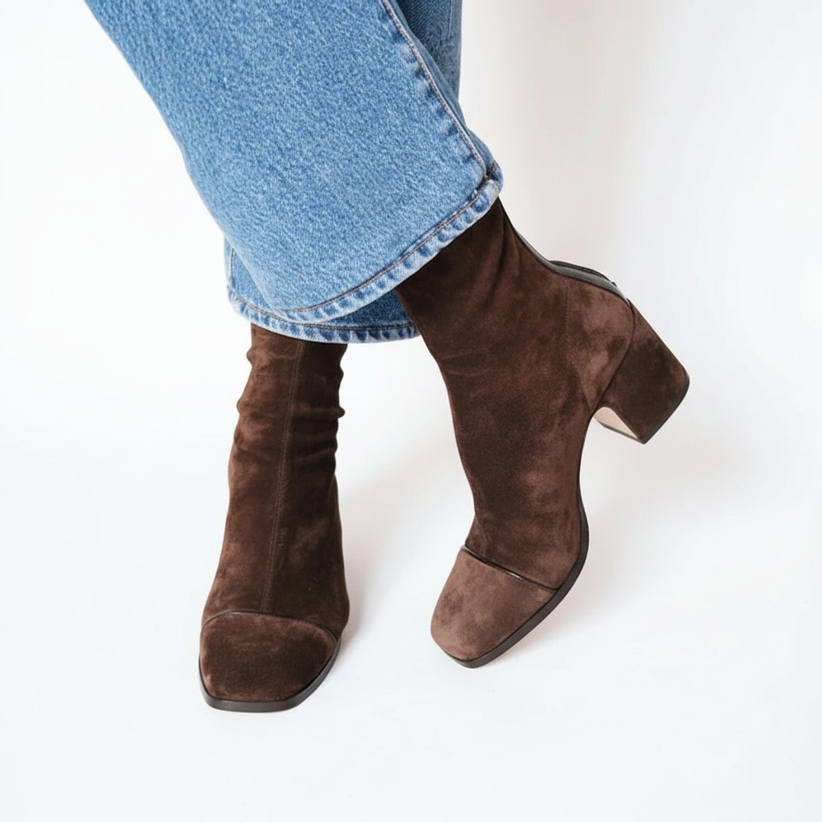 Bottines en daim à bout carré pour femme