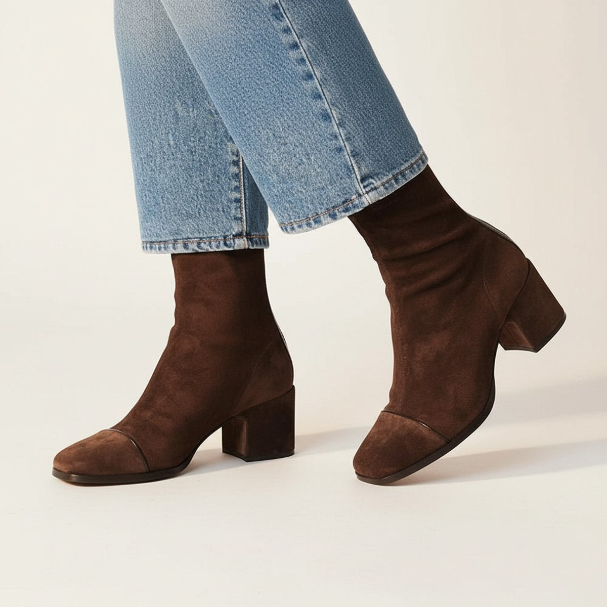 Bottines en daim à bout carré pour femme